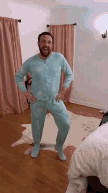 pajas gif|Pajamas GIFs .